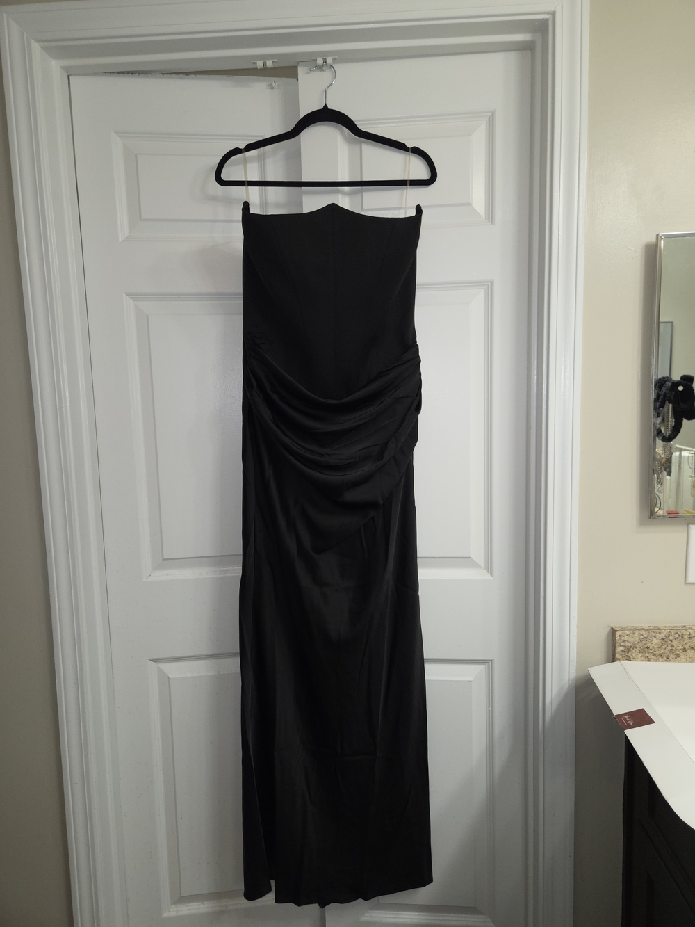 Classic Strapless Black Evening Dress